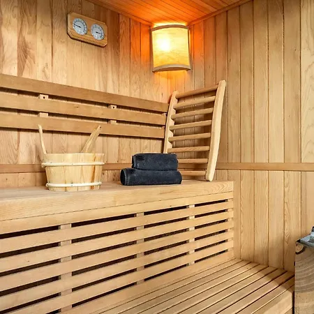 Lovely In With Sauna Ferienhaus *